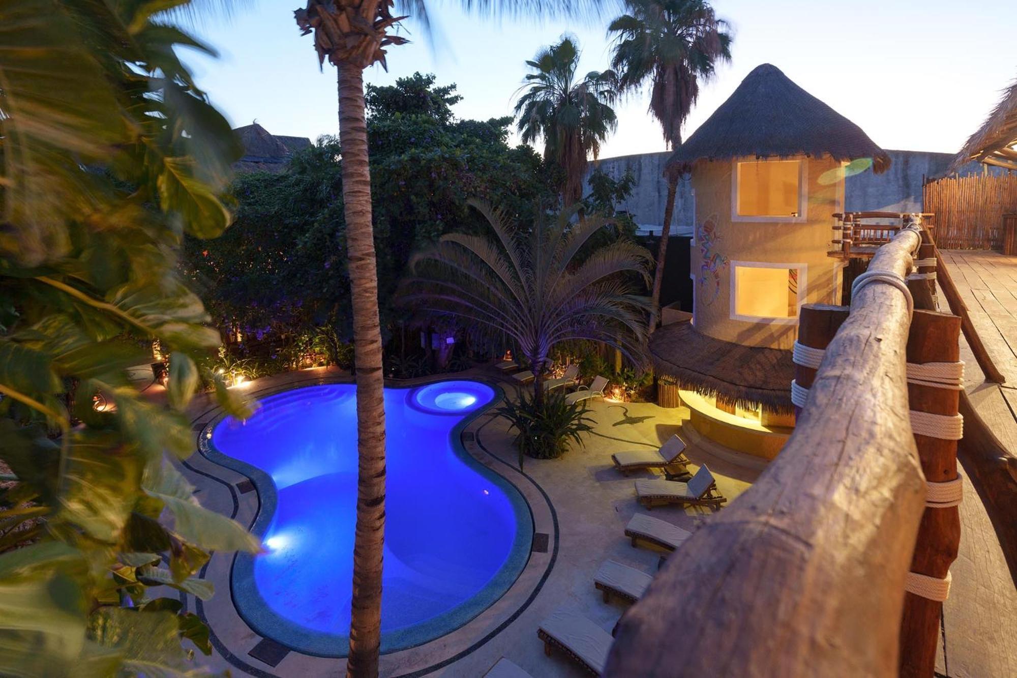 Exe El Pueblito Hotel Isla Holbox Bagian luar foto