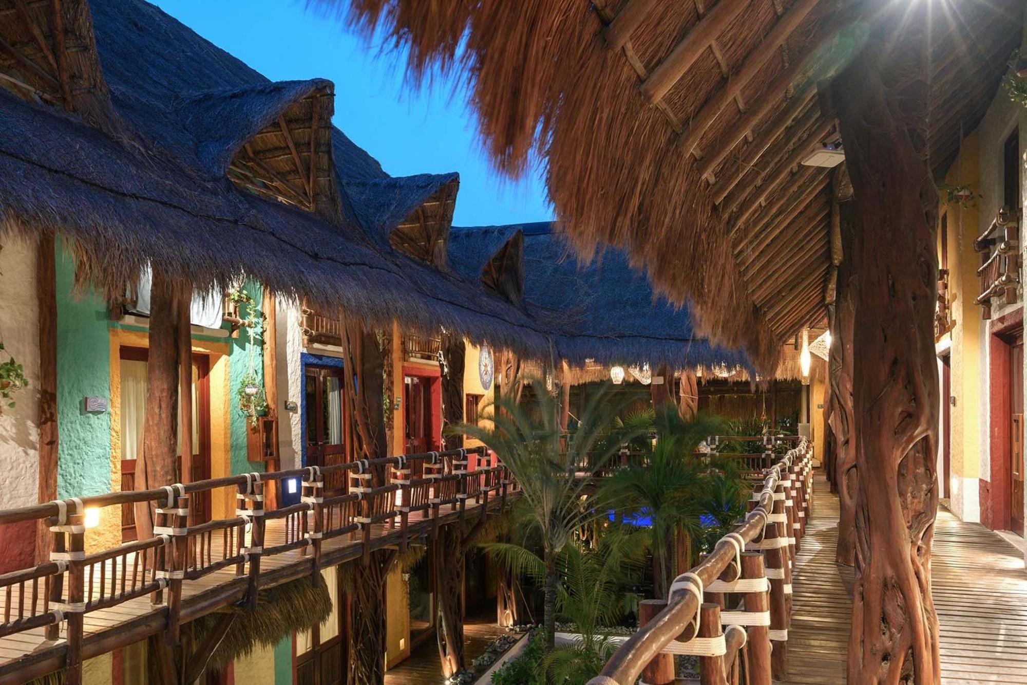Exe El Pueblito Hotel Isla Holbox Bagian luar foto